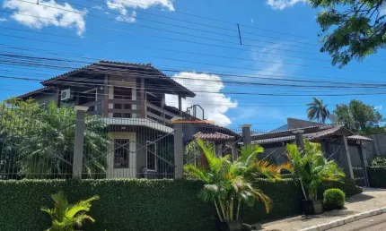 Casa localizada no bairro Nossa Senhora das Graças/Canoas