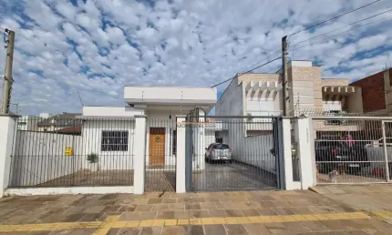 Casa com 3 quartos à venda no Igara, Canoas 