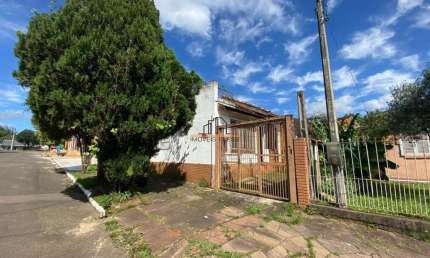 Casa com 3 quartos à venda no Igara, Canoas 
