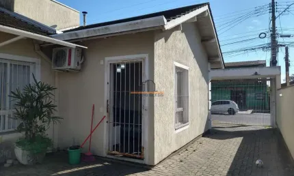 Casa com 2 quartos à venda no Niterói, Canoas 