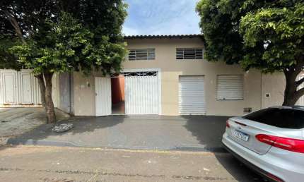 Casa com 3 quartos à venda na Rua Hélio Vissoto, Jardim Luiza, Franca
