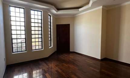 Excelente casa à venda na rua do  Hospital São Joaquim