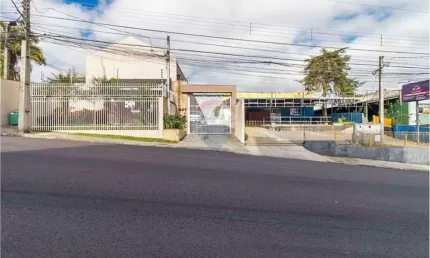 Casa com 3 quartos à venda na Rua Rodolfo Bernardelli, 441, Uberaba, Curitiba