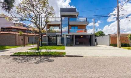 'Triplex Moderno: Alto padrão e conforto no Jardim das Américas'