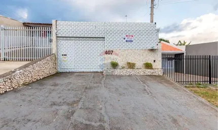'Casa Encantadora em Gralha Azul: 3 Quartos¨  próximo ao Supermercado Condor! ACEITA IMOVEL EM CURITIBA COMO PARTE DE PAGAMENTO