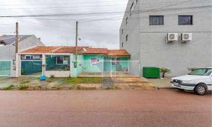 Seu Novo Lar no bairro Eucaliptos: Casa térrea e amplo quintal!!