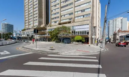 Apartamento localizado no Centro de Curitiba. Vista  Panoramica e Maravilhosa