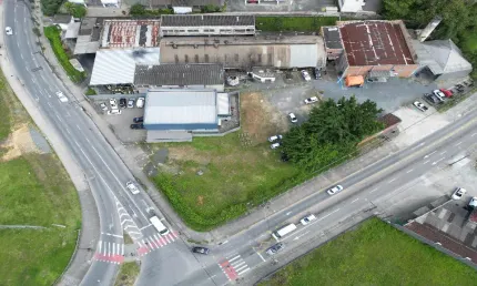 Terreno para venda com 1600 metros quadrados em Joinville - SC