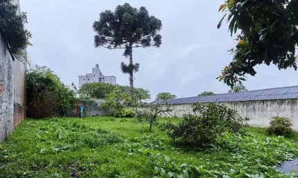 Terreno à venda na Rua Pedro Krasinski, 40, Capão Raso, Curitiba por R$ 720.000