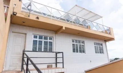 Casa com 2 quartos à venda na Rua Barbosa Ferraz, 169, Xaxim, Curitiba, 212 m2 por R$ 700.000