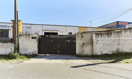 Barracão / Galpão / Depósito à venda na Rua Durval Jungles, 155, Pinheirinho, Curitiba, 258 m2 por R$ 694.990