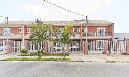 Casa com 3 quartos à venda na Rua Albary Pizzato Ferreira, 466, Iguaçu, Araucária, 121 m2 por R$ 619.000