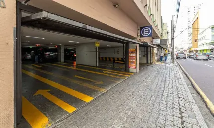 Garagem à venda no Centro, Curitiba , 15 m2 por R$ 45.000