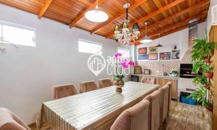 Casa com 3 quartos à venda na Rua Waldemar Kost, 2189, Hauer, Curitiba por R$ 760.000