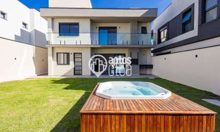 Casa em condomínio fechado com 3 quartos à venda na Rua Professor Alberto Krause, 1150, Tanguá, Almirante Tamandaré por R$ 2.200.000