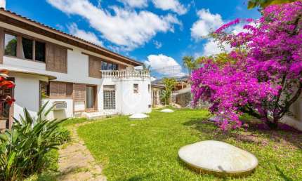 Casa com 5 quartos à venda na Rua Doutor Nelson de Souza Pinto, 480, São Lourenço, Curitiba por R$ 2.500.000