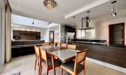 Casa com 3 suítes, pomar e ampla área verde no Village Ipanema 1 em Araçoiaba