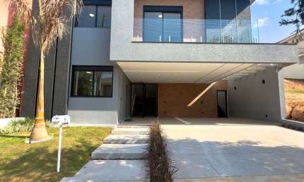 Casa á venda localizada no condomínio Aldeia da Mata na cidade de Votorantim/Sp.