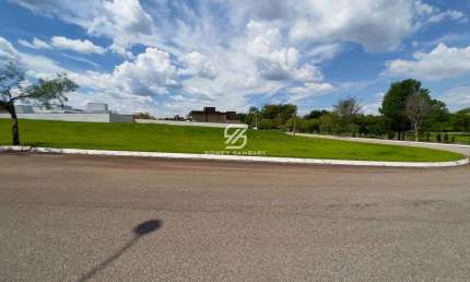 Lote com 854m² vista para o lago no condomínio Evidence em Araçoiaba da Serra/SP