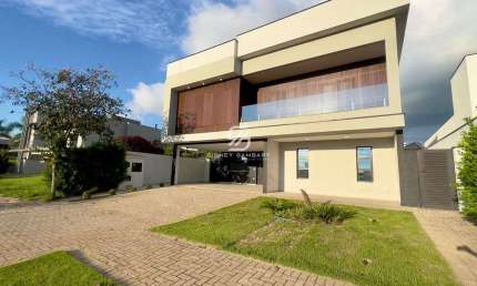 Sobrado no  Alphaville Nova Esplanada, localizado na cidade de Votorantim/SP