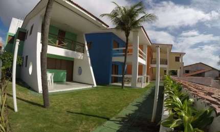 Condomínio com 5 casas mobiliadas e equipadas em Cotovelo