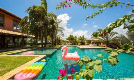 Casa de praia com 4 quartos e ampla área externa em Muriú