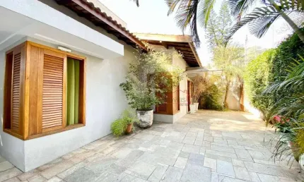 Casa térrea 4 quartos Jardim da Saúde | área gourmet com piscina | 4 suítes | 5 vagas | Impecável | Agende sua visita | oportunidade