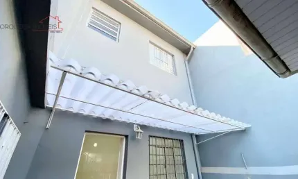 Sobrado de fundos 2 quartos e 1 vaga jardim santa cruz | ótima localização | agende a sua visita