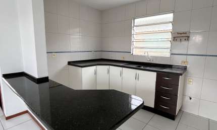 Ótimo apartamento com excelente localização no bairro Guanabara