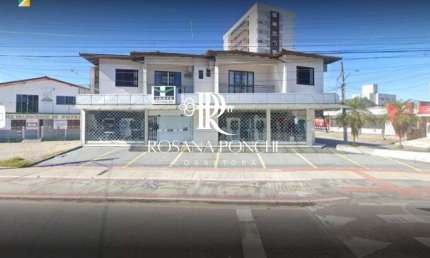 Prédio à venda na Avenida Prefeito Nelson Martins, Centro, Palhoça
