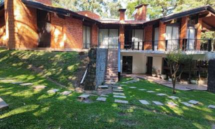 Casa com 4 quartos à venda no Bom Jesus, Lages 
