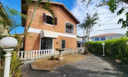 Encantadora Casa Pronta para Morar no Planalto Paulista, São Paulo - 3 Quartos, Suíte e Ampla Garage