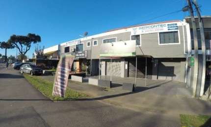 Conjunto Comercial para alugar, 40.00 m2 por R$1300.00  - Uberaba - Curitiba/PR
