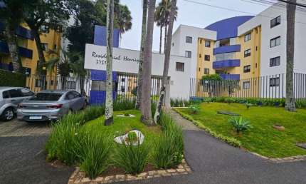 Apartamento com 3 quartos  para alugar, 73.25 m2 por R$2300.00  - Xaxim - Curitiba/PR