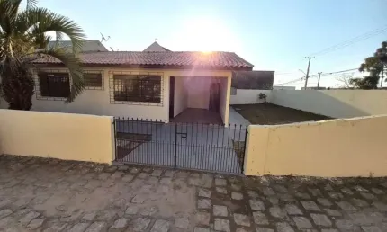 Casa Residencial para alugar, 100.00 m2 por R$2800.00  - Xaxim - Curitiba/