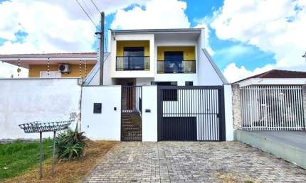 Sobrado com 3 quartos  para alugar, 180.00 m2 por R$3350.00  - Boqueirao - Curitiba/PR