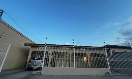 casa reformada com muito bom gosto e mobiliado, porteira fechada!