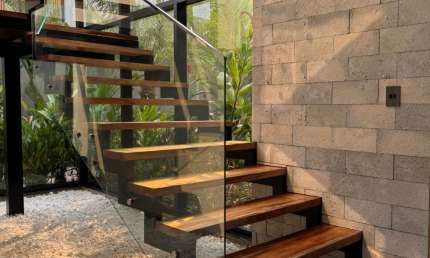 linda Casa sobrado Condomínio Florais do Valle, conforme com charme e sofisticação