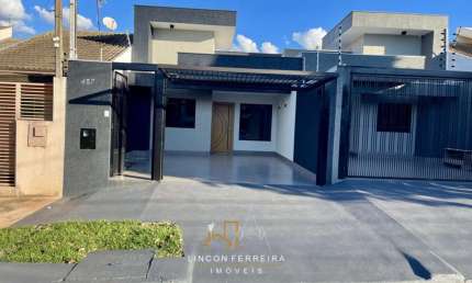 Vende-se Linda Casa Moderna no Jardim Monte Rei em Maringá