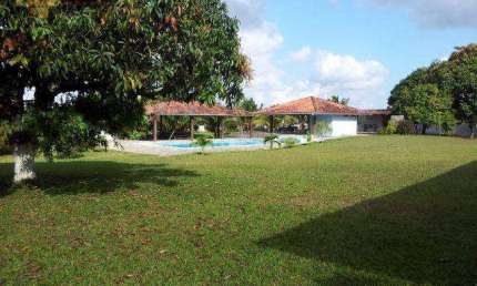 Fazenda na BR232, 1 km após o outlet Recife, beira de pista