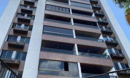 Edfifício Maria Clara, cobertura com piscina privativa