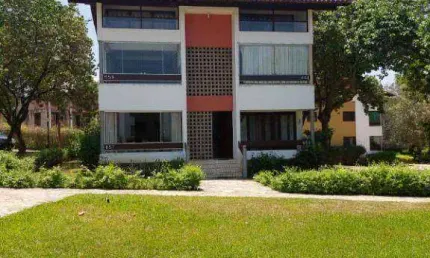 Excelente Flat num dos melhores condominios de Gravata.completo com duas suites, area de laser completa tipo fazenda,