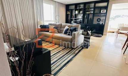 VENDO ÁGUAS MARÇO  APTO 261 M²,4 DORMT.3 SUÍTES, AR COND. LAVABO, 4 VAGAS