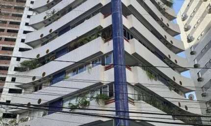 Apartamento à venda em Boa Viagem com 3 quartos - 420.000