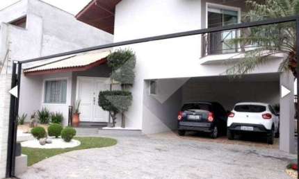 Casa Lindíssima com 4 dormitorios e um sendo Suite no Bairro Ressacada em Itajai