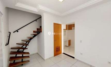 Casa em condomínio fechado com 2 quartos para alugar na Rua Atucuri, 1, Vila Gomes Cardim, São Paulo por R$ 3.000