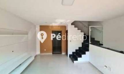Casa em condomínio fechado com 3 quartos para alugar na Tiúba, 100, Vila Nova Manchester, São Paulo por R$ 3.300