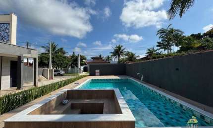 Casa à venda em Morada da Praia, Bertioga/SP - ÓTIMA LOCALIZAÇÃO, 5 Quartos, sendo 2 Suítes, Piscina, Spa e Área Gourmet - Agende sua visita!