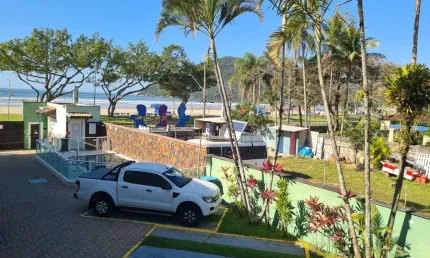 Casa de 2 Quartos em Condomínio no Centro de Bertioga-SP: Aproveite essa Oportunidade Única!