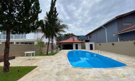 LINDO SOBRADO À VENDA, MORADA DA PRAIA - BERTIOGA/SP  5 SUÍTES, ESPAÇO GOURMET, PISCINA E GARAGEM  CONFIRA AGORA!